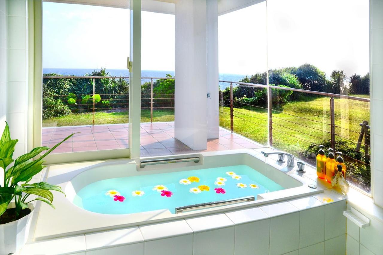 Villa Wisteria Ocean Nakijin Exterior foto